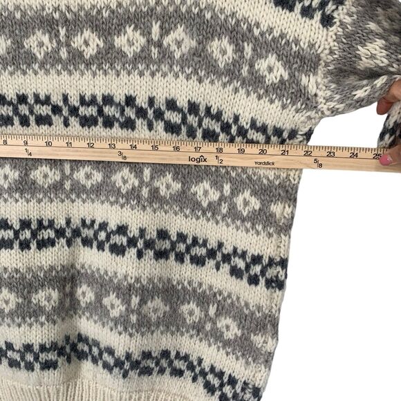 Hand Knit Fair Isle Sweater Ivory Gray Turtleneck Large - Picture 3 of 6
